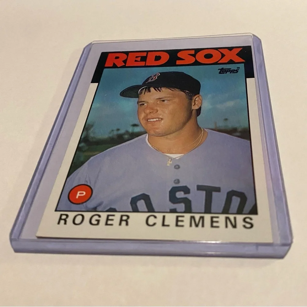 Roger Clemens 1986 Topps Baseball card Vintage 2nd year* in the majors - Picture 2 of 3